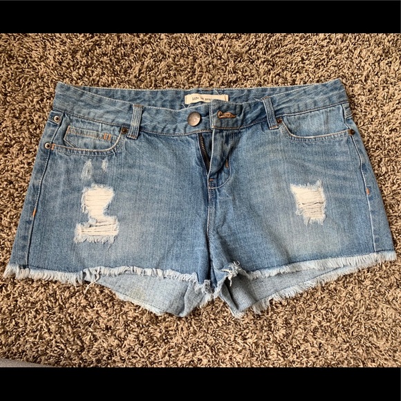 Life in progress denim shorts - Picture 1 of 4
